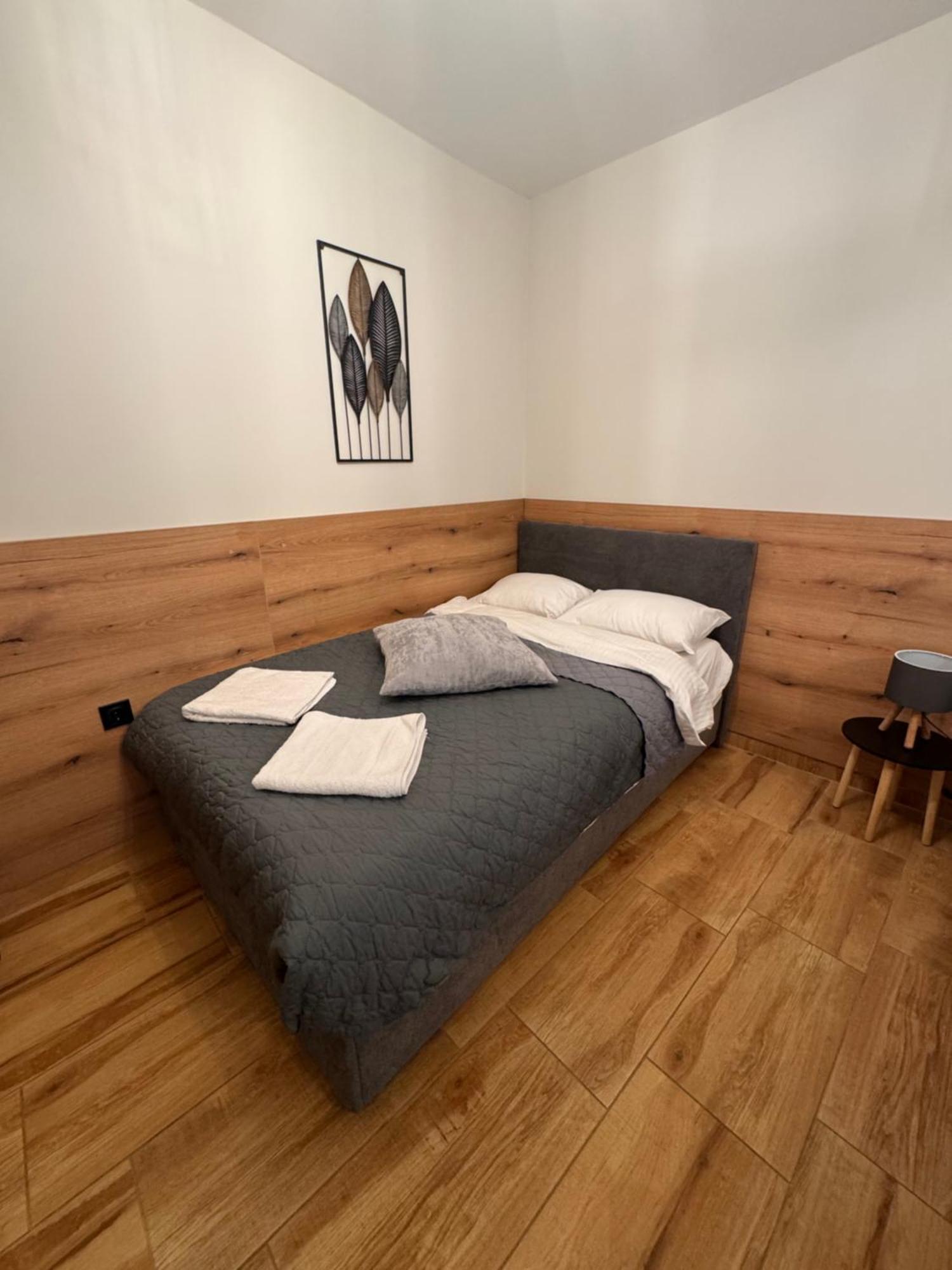 Goldy Central Beach Apartment With Private Garden بورغاس المظهر الخارجي الصورة
